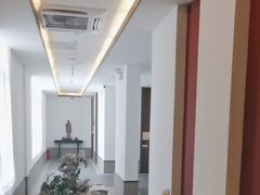 -梅花香里大酒店(郁金香路店)