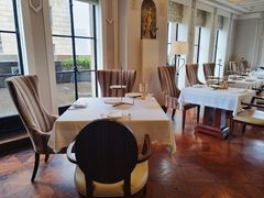 -上海和平饭店维克多咖啡厅 Victor's