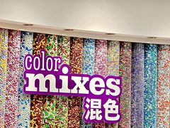 -m豆巧克力世界(上海世茂广场店)