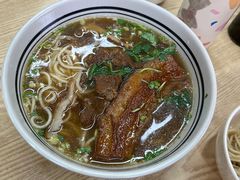 -小马牛肉面·牛骨熬制(南京博物院店)