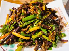 -长寿参鸡汤(朝韩风情街店)