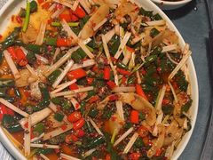 -冰冰龙虾·江湖菜·花园江景餐厅