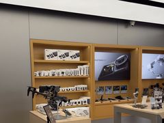 -DJI大疆(深圳华强北曼哈授权体验店)