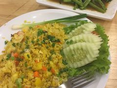 -J Daeng Seafood