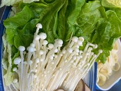 -西子馋火锅鸡•涮品自助(桥东街店)