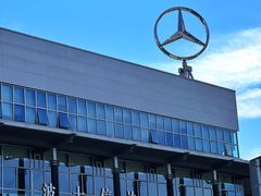 -天津波士信达奔驰4S店(卫津南路店)