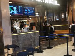 -钱小奴海鲜自助黑金店(杭州滨江龙湖店)