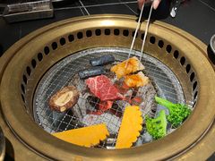 -山川小町·极番烧肉(新地假日广场店)