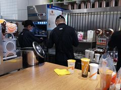 -CoCo都可(湖滨银泰店B区店)