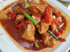 -独一佳老胡湘菜馆(矿山路店)