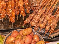 -呼吉牧蒙古烤肉·烧烤·小龙虾