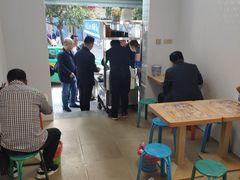 大堂-刘老虎肉丸糊辣汤(总店)