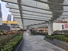 -瑞虹新天地月亮湾
