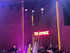 -TZ House音乐现场(来福士中心店)