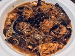 小鸡炖蘑菇-上关雪東北菜(中房金谊店)