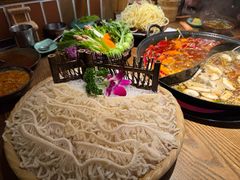 -巴卤社老火锅(财富店)