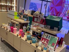 -星巴克臻选(上海陆家嘴中心店)