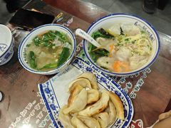 -长人馄饨铺(解放街店)