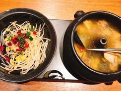 -云海肴·汽锅鸡·云南菜(天山百盛优客店)