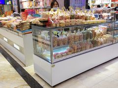 面包甜点陈列柜-泰康食品(南京东路店)