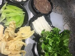 -愿者上钩·纸包鱼(翻身店)