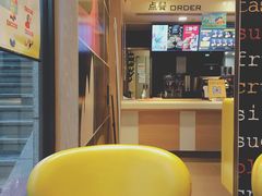 -麦当劳(杭州西湖银泰百货店)