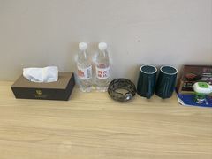 -欧辰国际酒店(重庆欢乐谷轻轨站店)