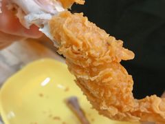 -BHC炸鸡(明洞总店)