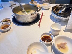 -煲王粤菜餐厅(中侨中心店)