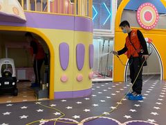 -新百广场(地铁站)