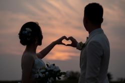 -雪中彩影婚纱摄影·微光艺术中心