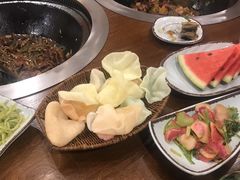 -万里闯关东铁锅炖菜馆(高新旗舰店)