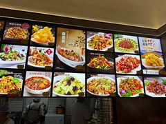 -老码头黑皮肘子锅包肉熏酱水饺(文政街店)