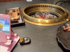 -铭牛烧肉·和牛海鲜自助(高新月牙湖店)