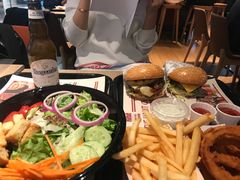 -The Habit Burger Grill 哈比特汉堡(复兴soho店)
