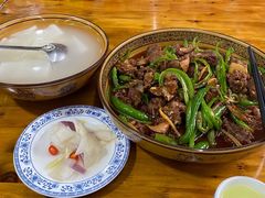-一品红烧鸭特色川菜(三岔湖店)