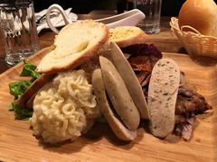 肉食拼盘-宝莱纳啤酒花园餐厅PAULANER BRAUHAUS Nanjing(广州路店)