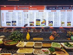 -百味地锅鸡(二店·财校分店)