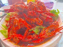 -海盗船. 龙虾烧烤. 酒馆