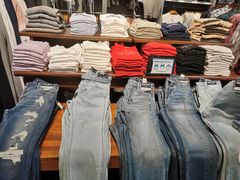 -Hollister(天环广场店)