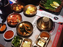 -草家酱蟹炭火烤肉店(珲春南路一店)