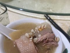 -红旗山庄(圭峰山店)