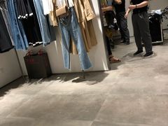 -URBAN REVIVO(荟聚中心店)