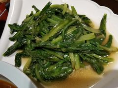 蒜蓉油麦菜-95号酱骨·一块豆腐(展春园西路店)