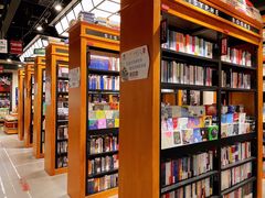 -西西弗书店&矢量咖啡(凯德晶萃广场店)