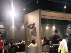 -瑞幸咖啡(新世界中心店)