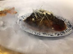 罾蹦鲤鱼-卫鼎轩·家宴(水上公园店)