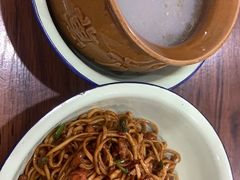 -万方圆拌粉瓦罐汤(五湖国际店)