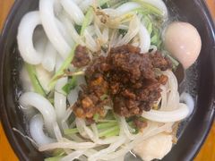 -丽虹云南过桥米线(兴工街店)
