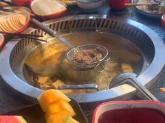 -醉董牛川派鲜肉自选火锅(烟台店)